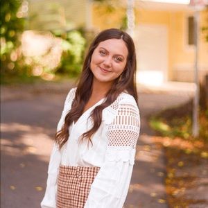 Meet your Posher, Alexis